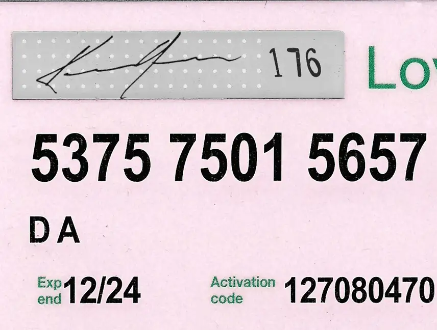 UK Kroo Bank Credit Card Template preview image 2